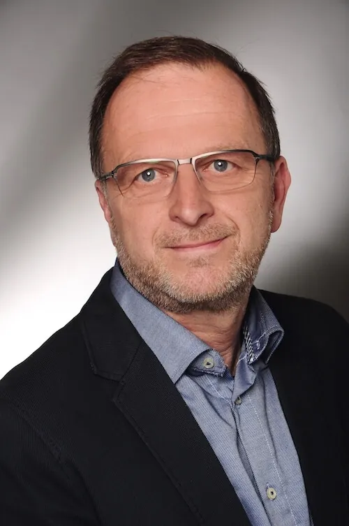 Ulrich Obermüller Geschäftsführer der Pharma Consult Cologne Ulrich Obermüller Geschäftsführer der Pharma Consult Cologne